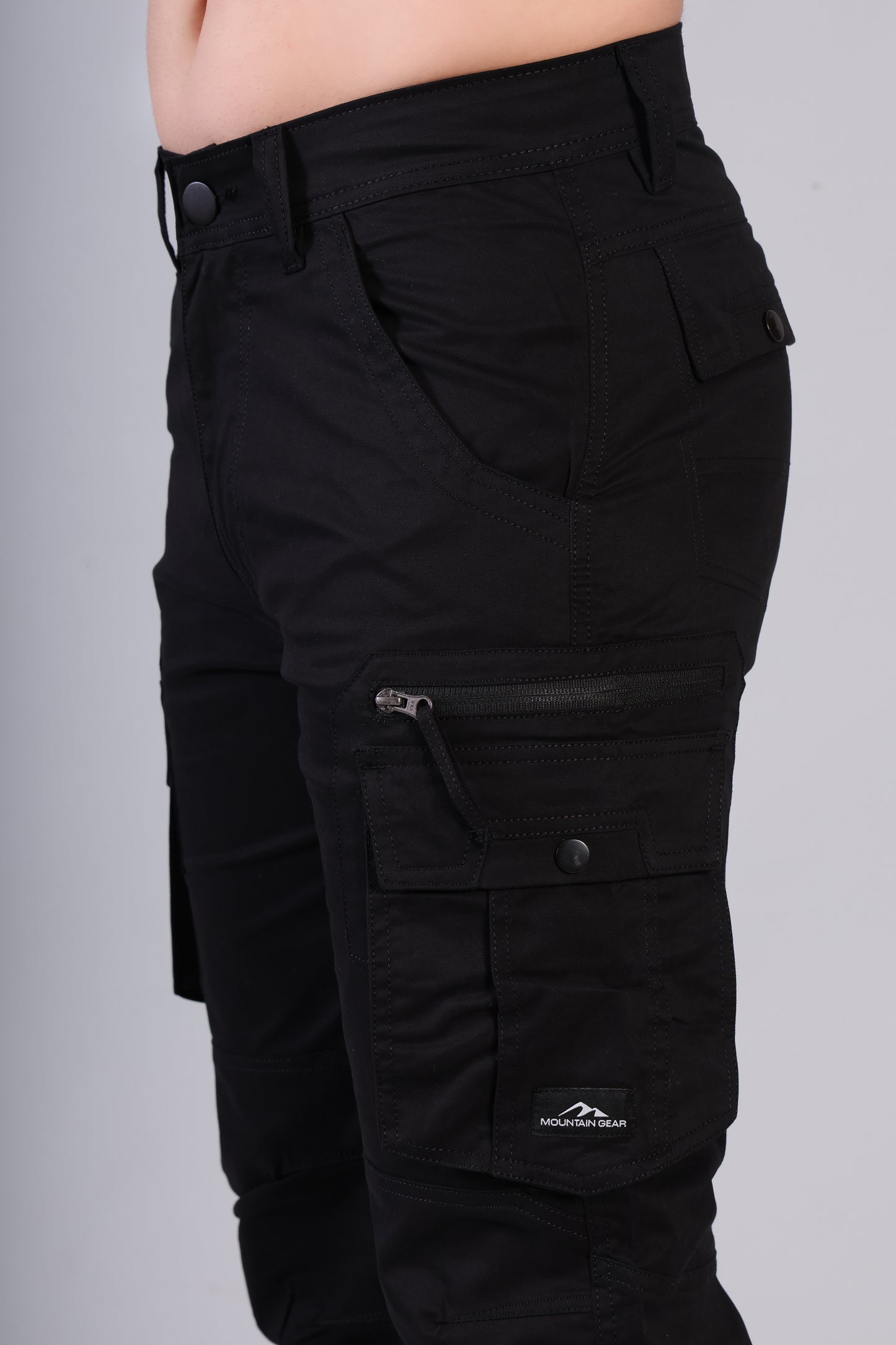 Men’s Premium 7-Pocket Cargo Pants – Buttoned Pocket Edition Black