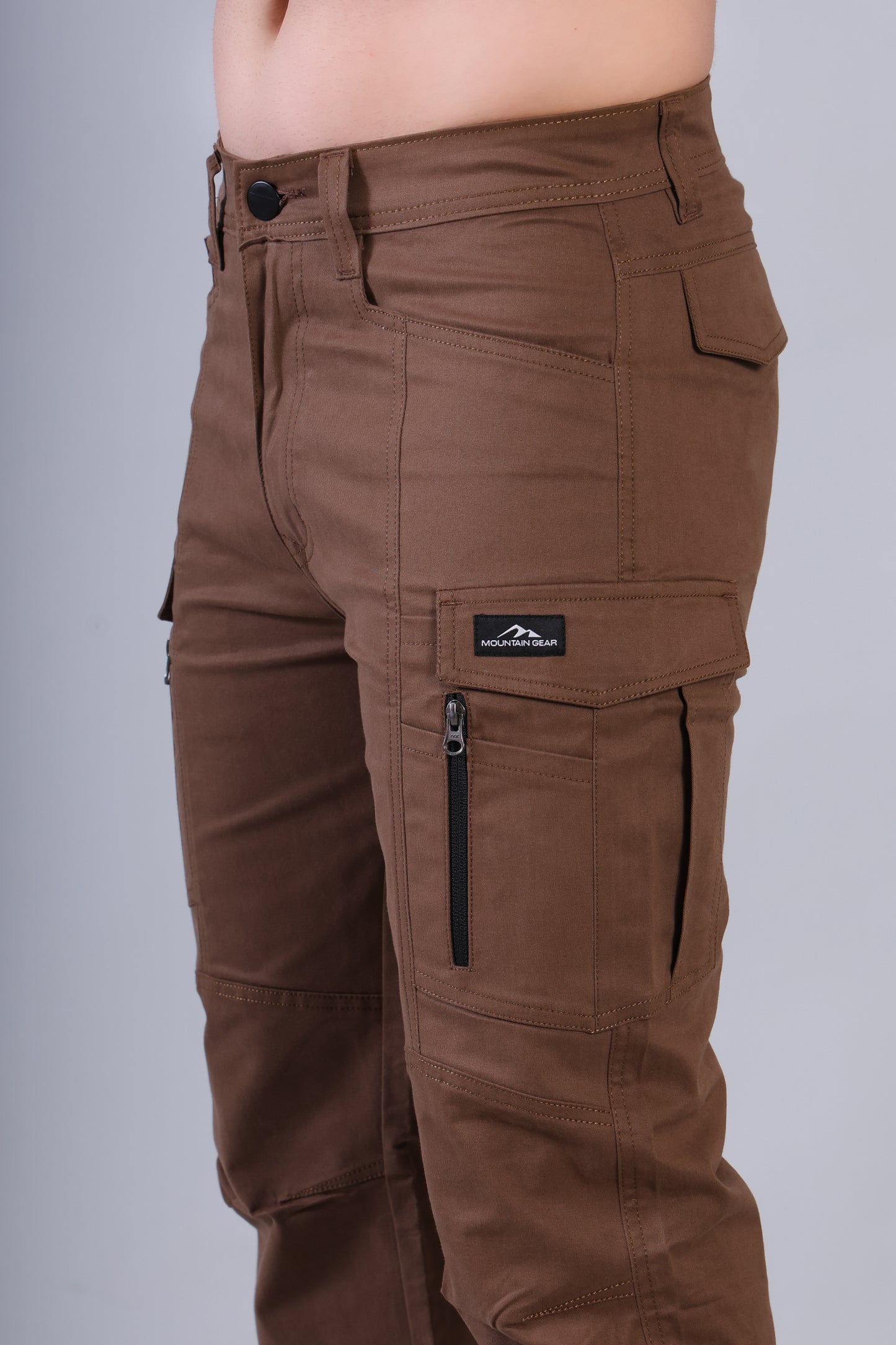 Utility Pro Tactical Cargo Pants – Rugged & Flexible Brown