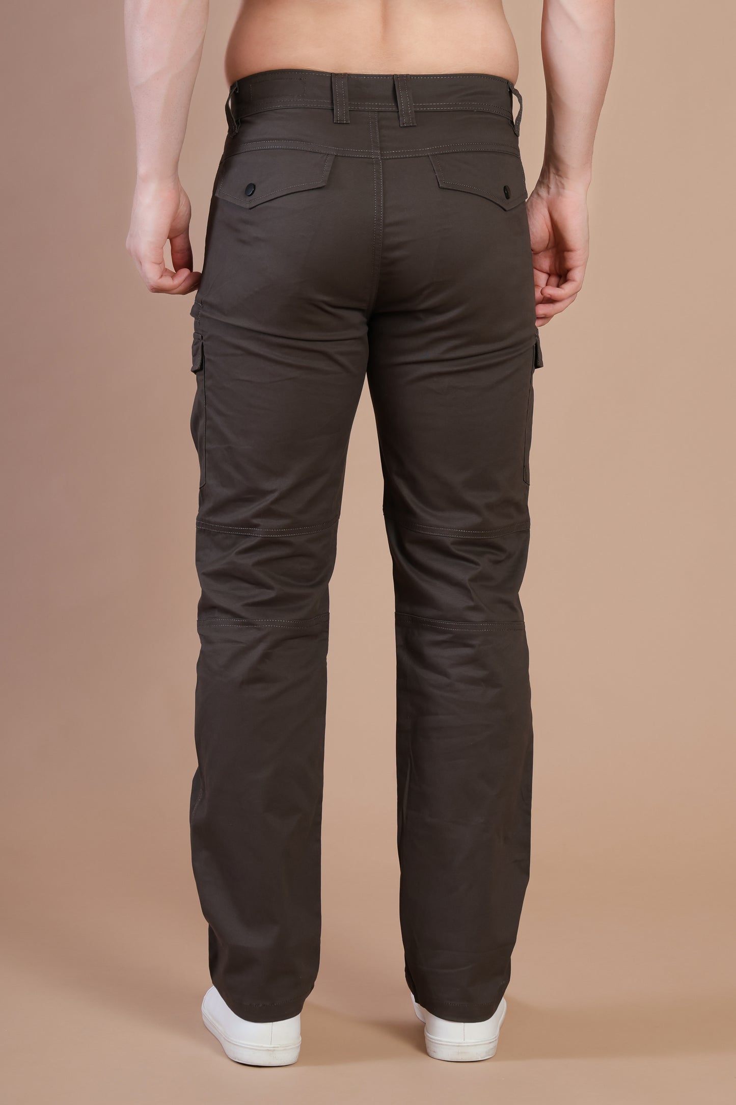 Multi-Pocket Outdoor Cargo Pants – Rugged Style Brown