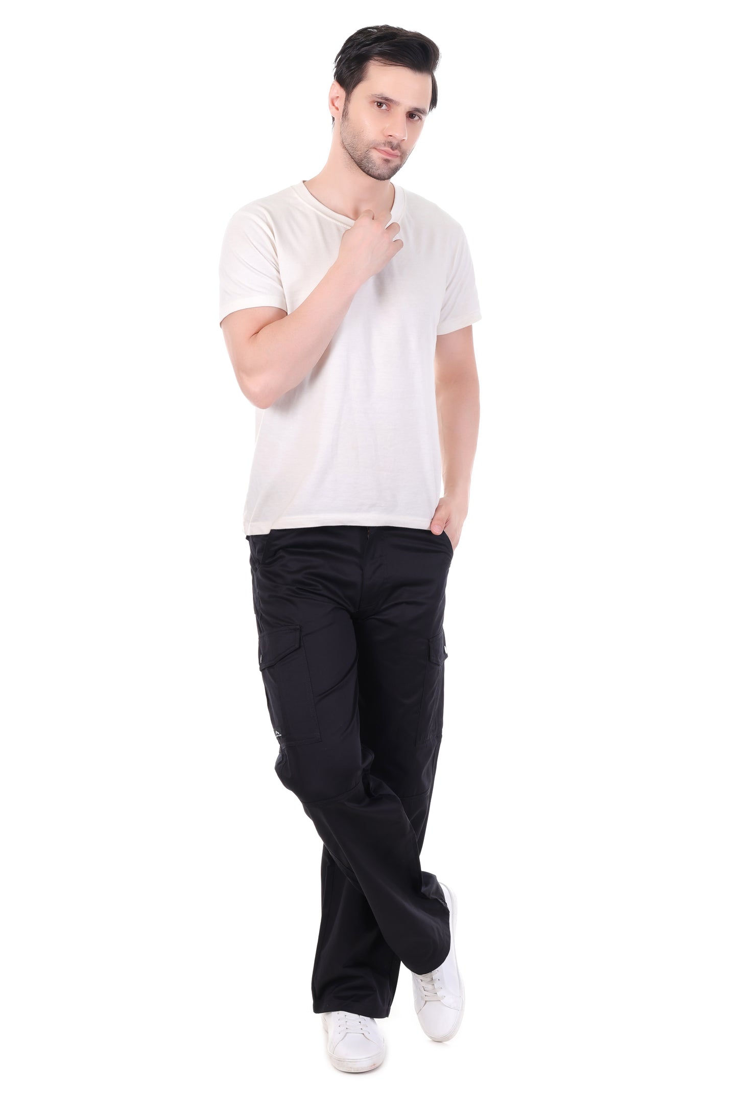 Men’s Loose Fit Classic Cargo Pants – Black