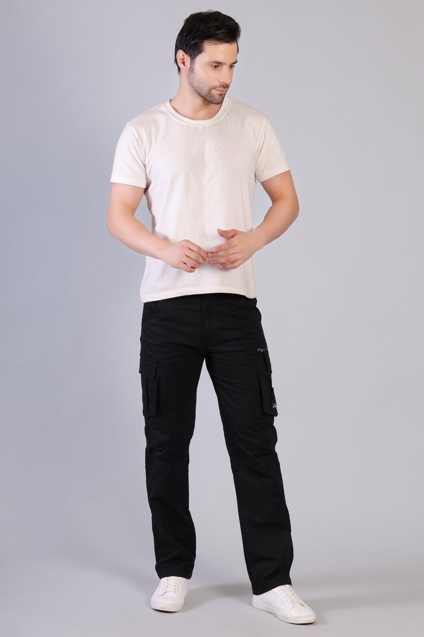Men’s Premium 7-Pocket Cargo Pants – Buttoned Pocket Edition Black