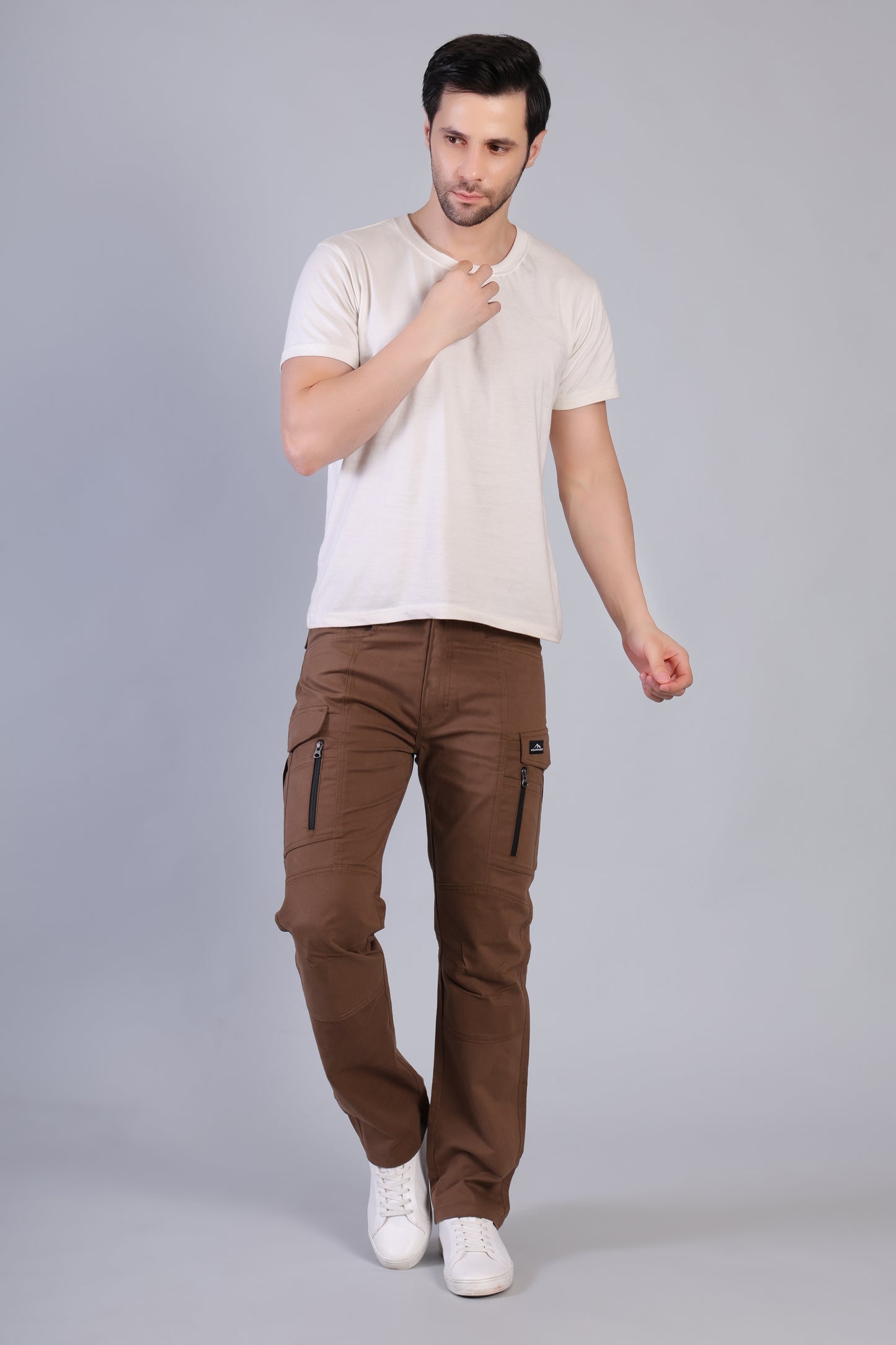 Utility Pro Tactical Cargo Pants – Rugged & Flexible Brown