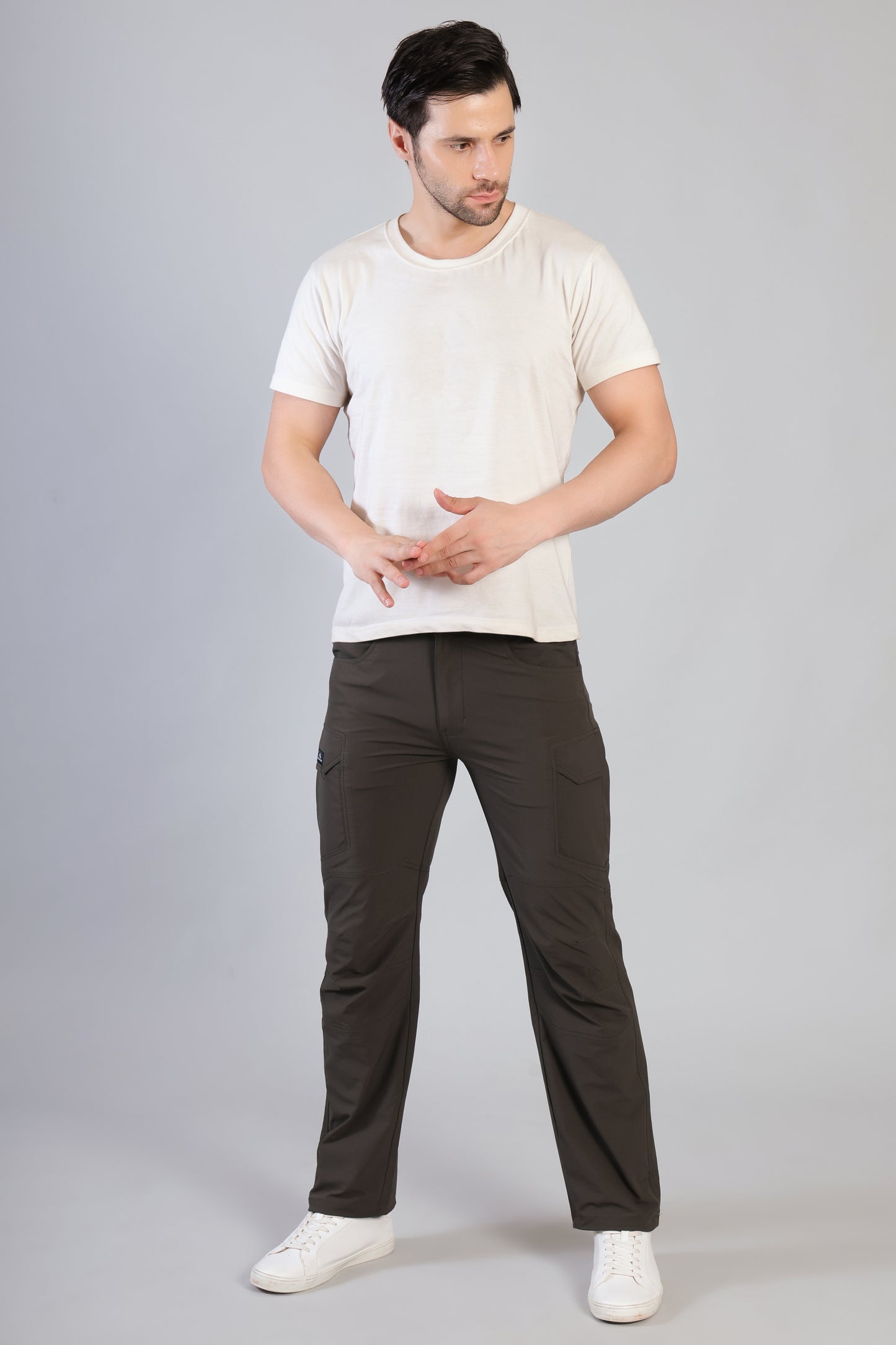 High-Performance Trekking Pants – Multi Pocket Comfort Brown
