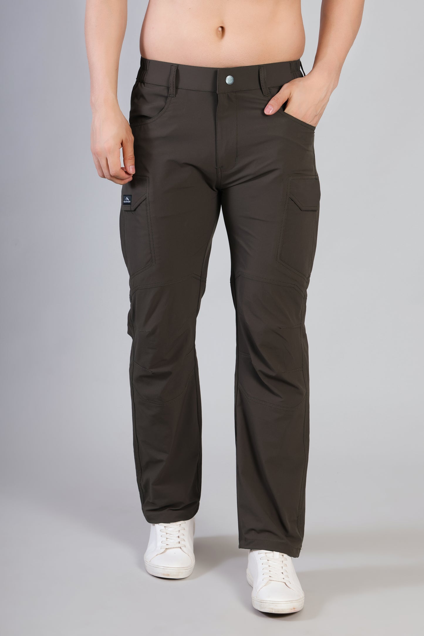 High-Performance Trekking Pants – Multi Pocket Comfort Brown