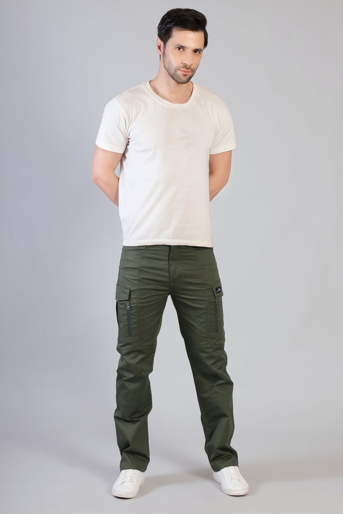 Utility Pro Tactical Cargo Pants – Rugged & Flexible Deep Green