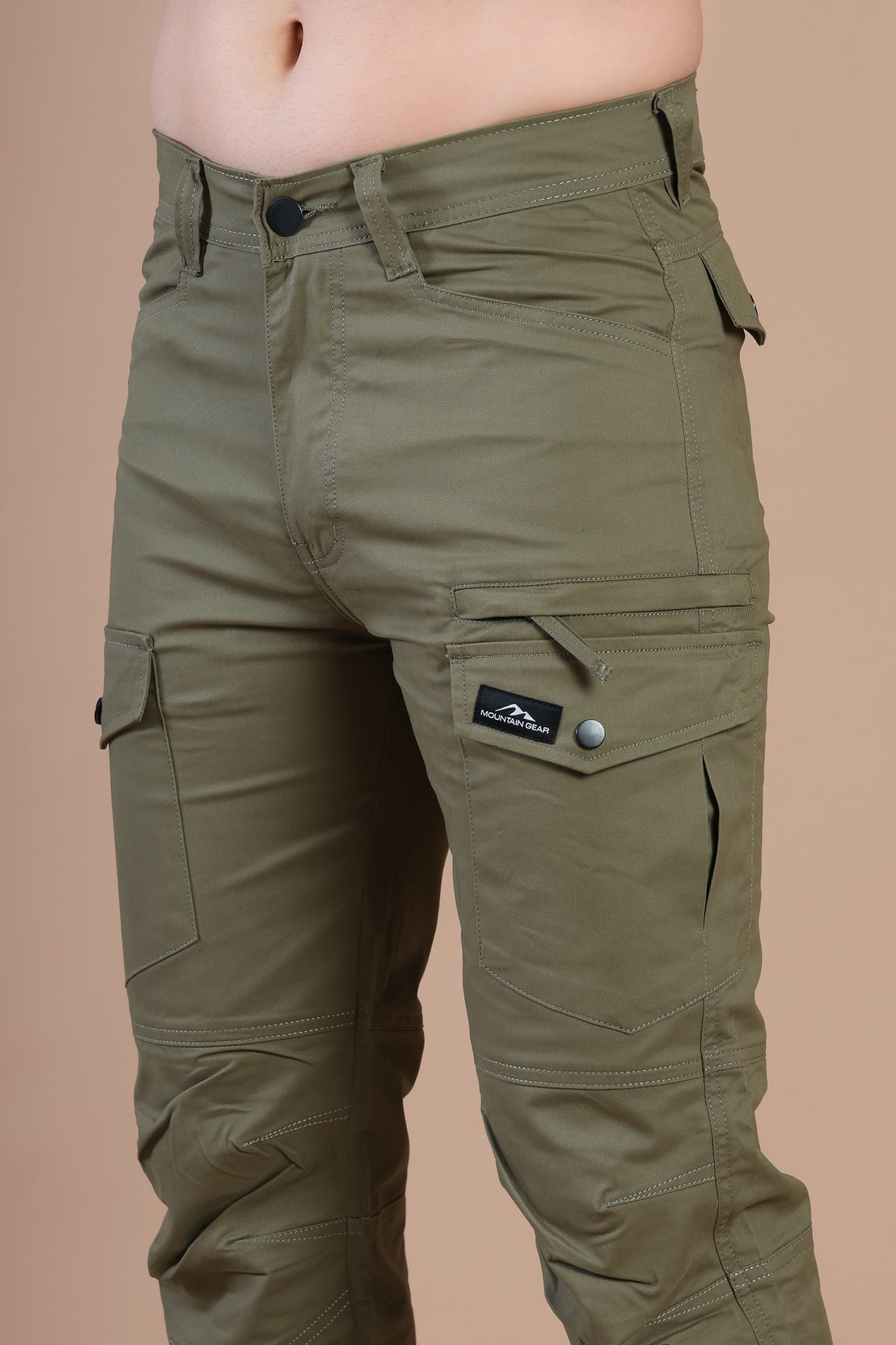 Multi-Pocket Outdoor Cargo Pants – Rugged Style Olive